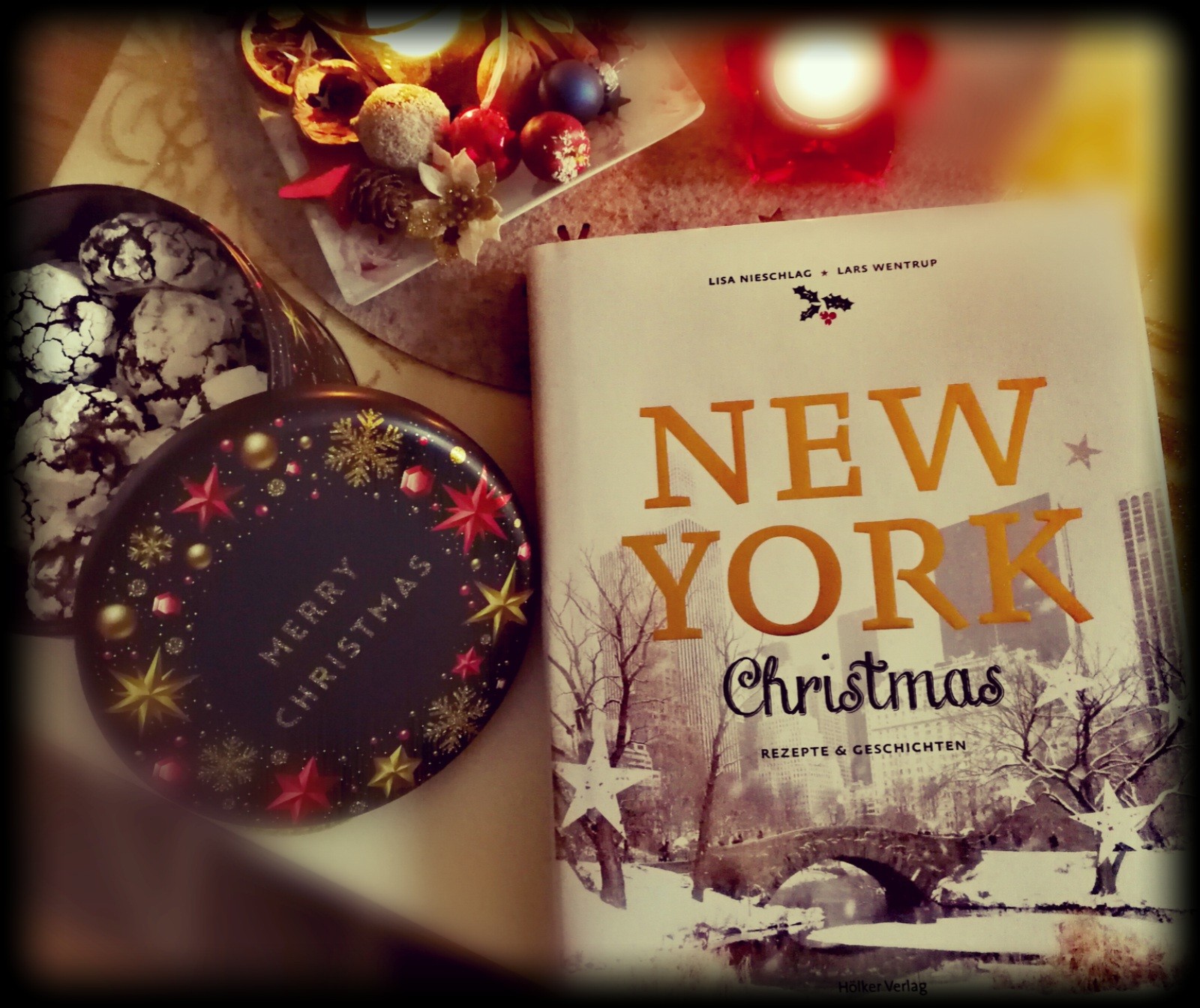 „New York Christmas – Rezepte & Geschichten“ von Lisa Nieschlag und Lars Wentrup - Ein Hauch weihnachtlichen New Yorker Geschmacks