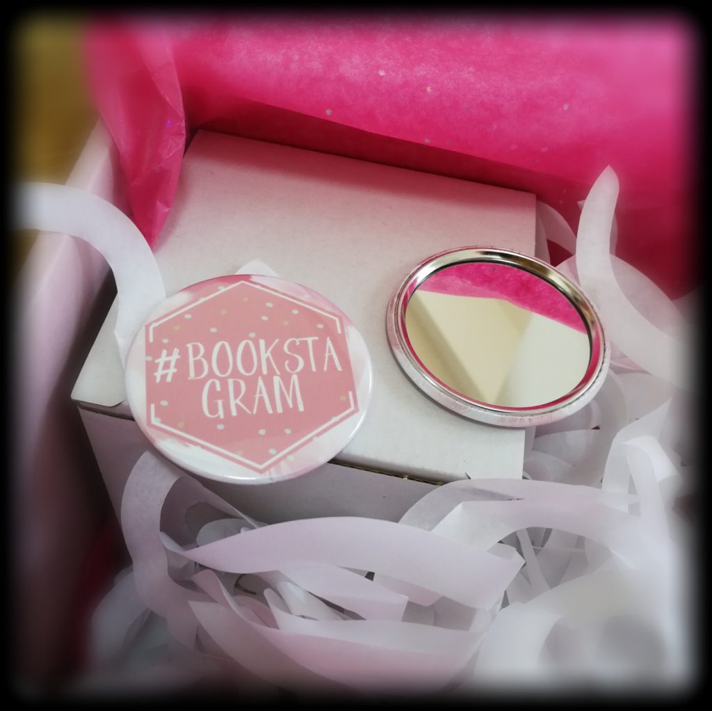 Unpacking der #Bookstagram- Box von Buchmädchen – Alles rosa, oder was?!