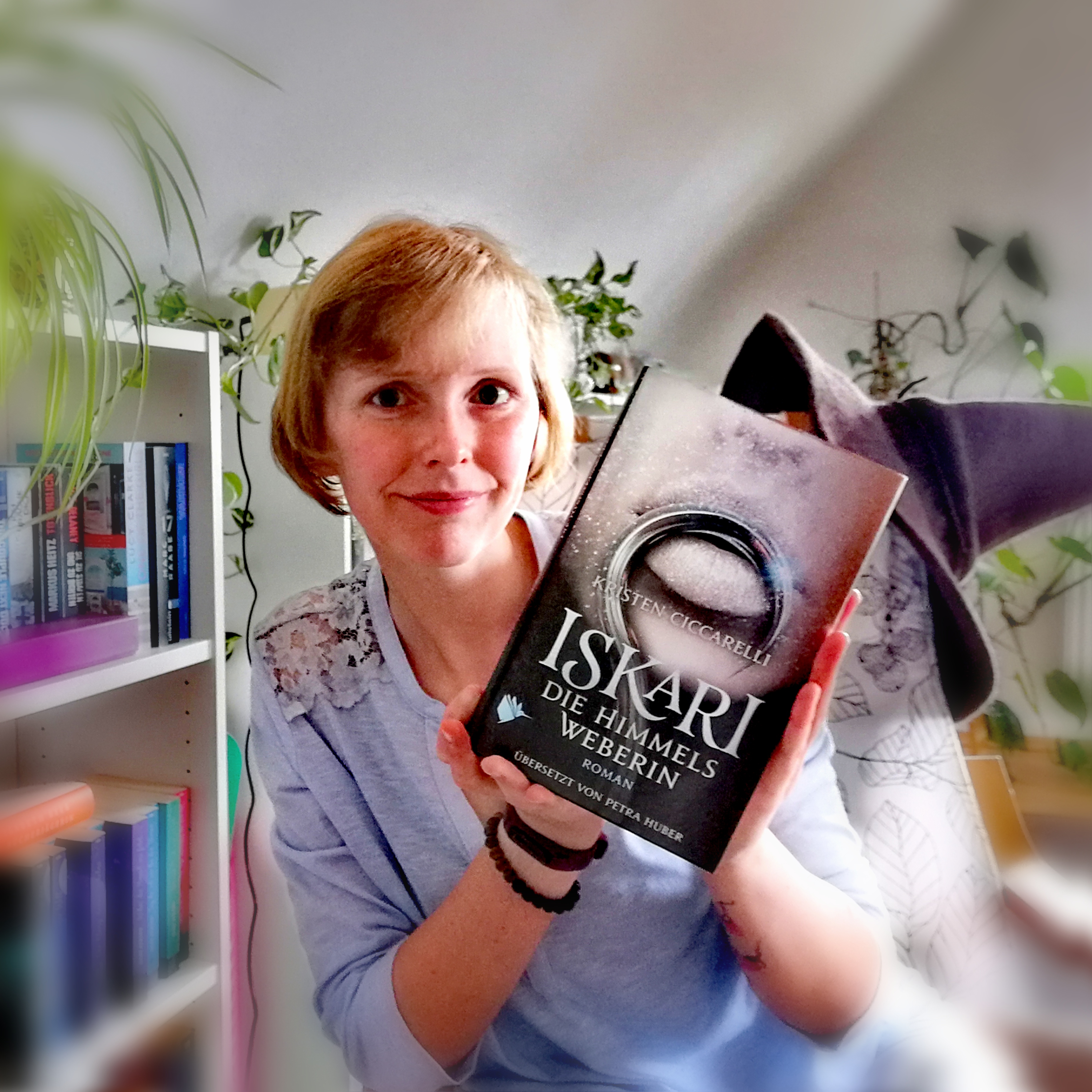 Blick ins Buch - "Iskari (3) - Die Himmelsweberin" von Kristen Ciccarelli - Ein gelungenes Finale, aber ein bisschen mehr Drache wäre cool gewesen